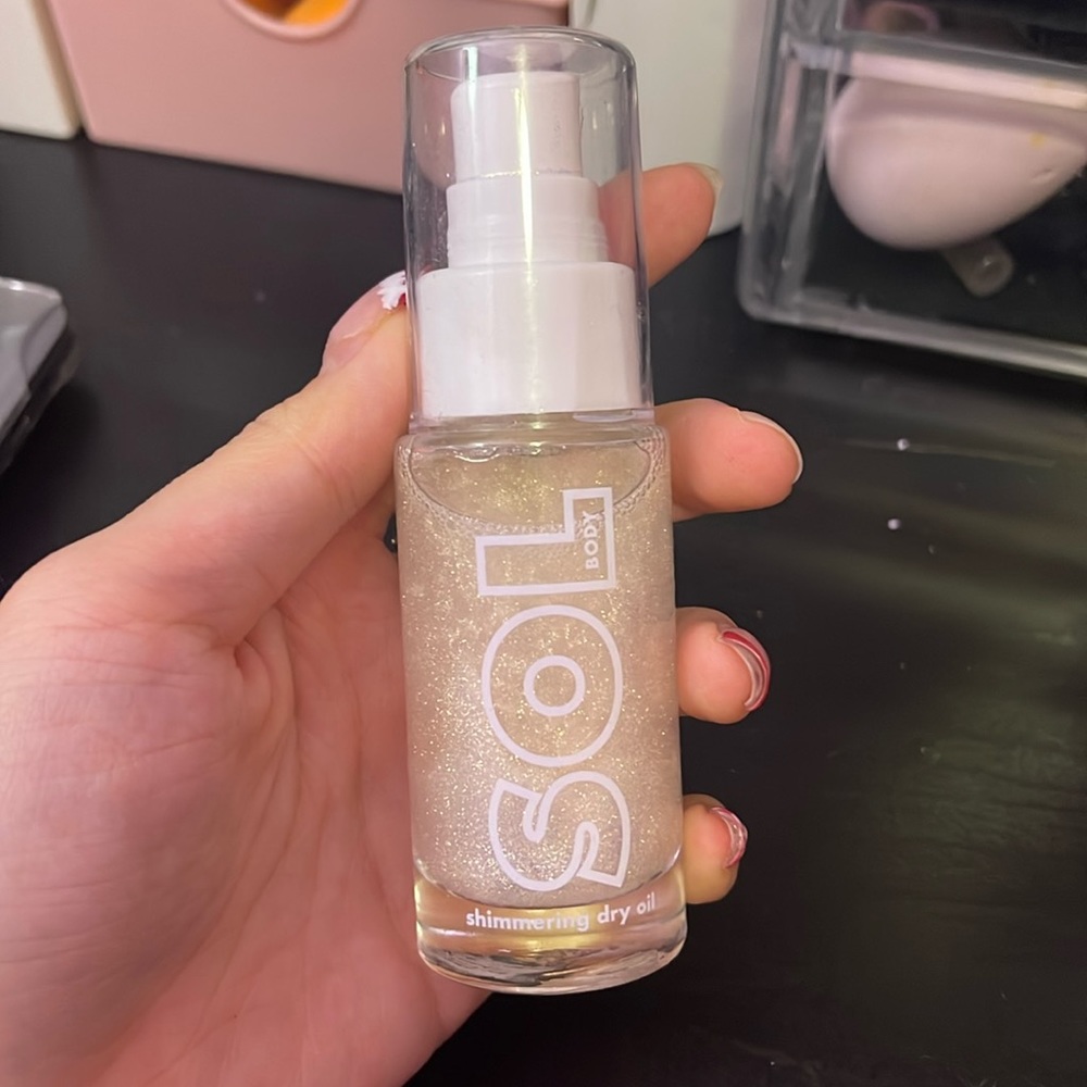 body shimmer oil